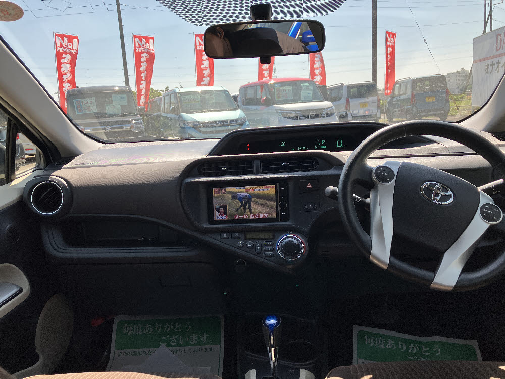 トヨタ アクア G 純正7インチナビ11枚目