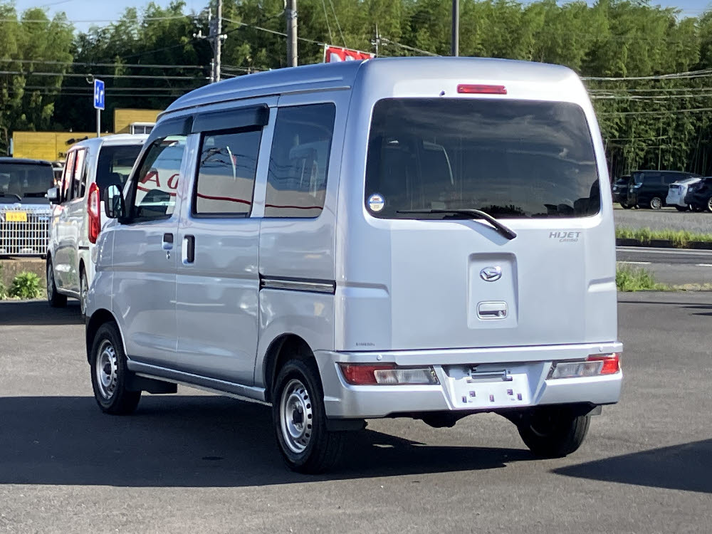 ダイハツ　ハイゼットカーゴ　デラックス SAⅢ2枚目