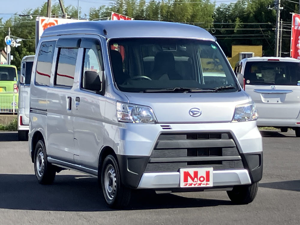 ダイハツ　ハイゼットカーゴ　デラックス SAⅢ7枚目
