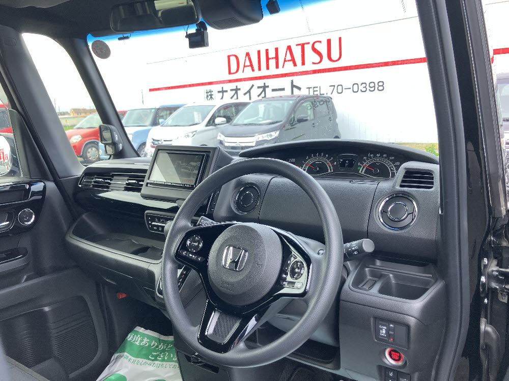 ホンダ　Ｎ ＢＯＸカスタム　L10枚目