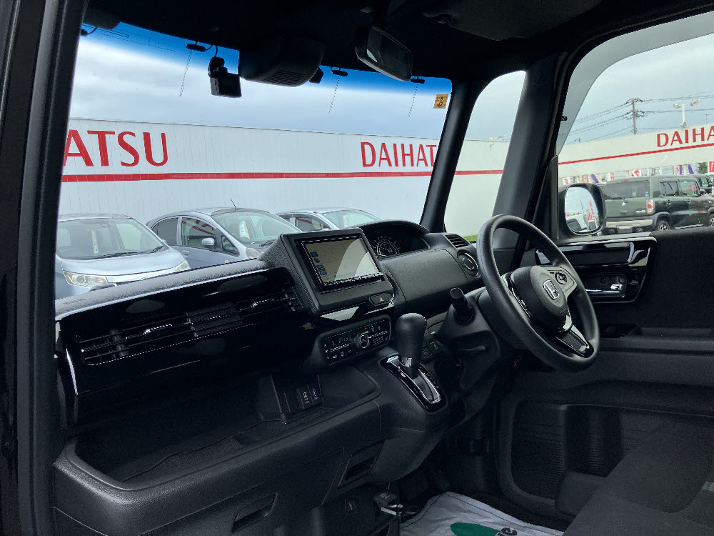 ホンダ　Ｎ ＢＯＸカスタム　L11枚目