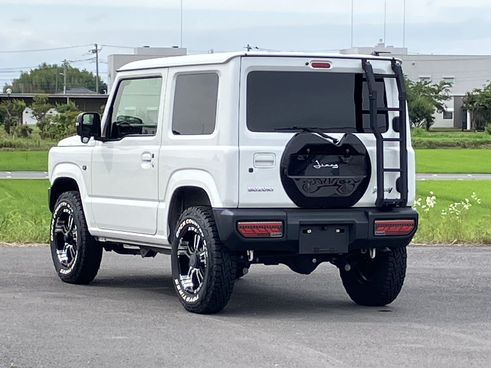 スズキ　ジムニー　XC　MT2枚目