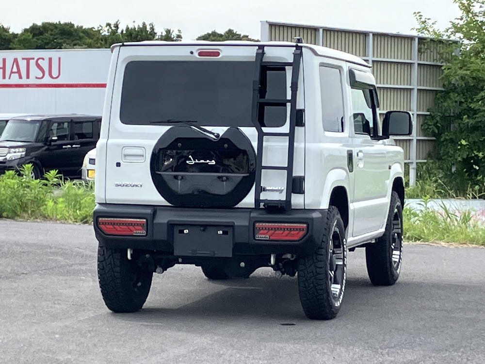 スズキ　ジムニー　XC　MT4枚目