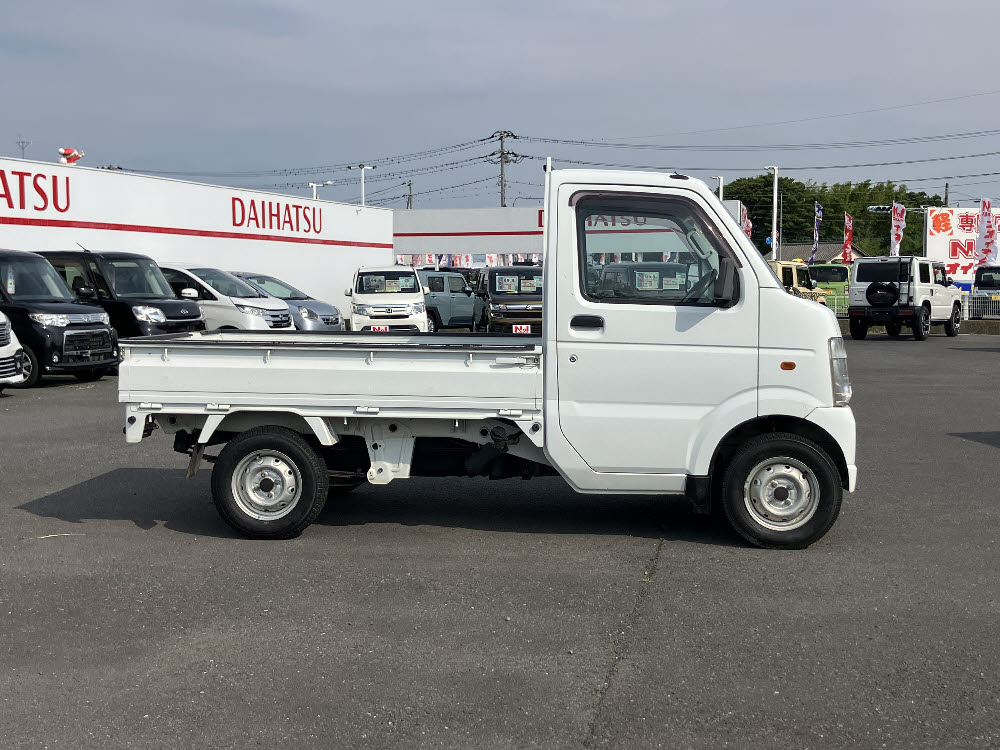 スズキ　キャリートラック　KC パワステ 4WD MT6枚目