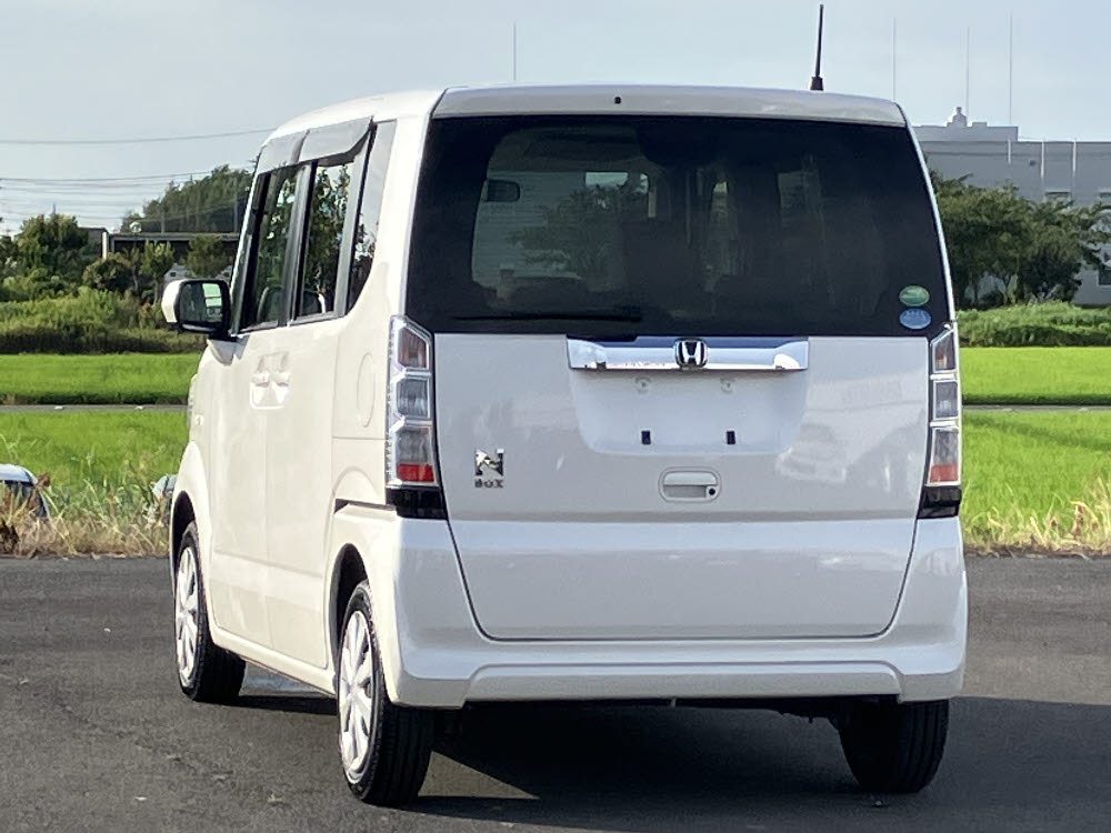 ホンダ N BOX G3枚目
