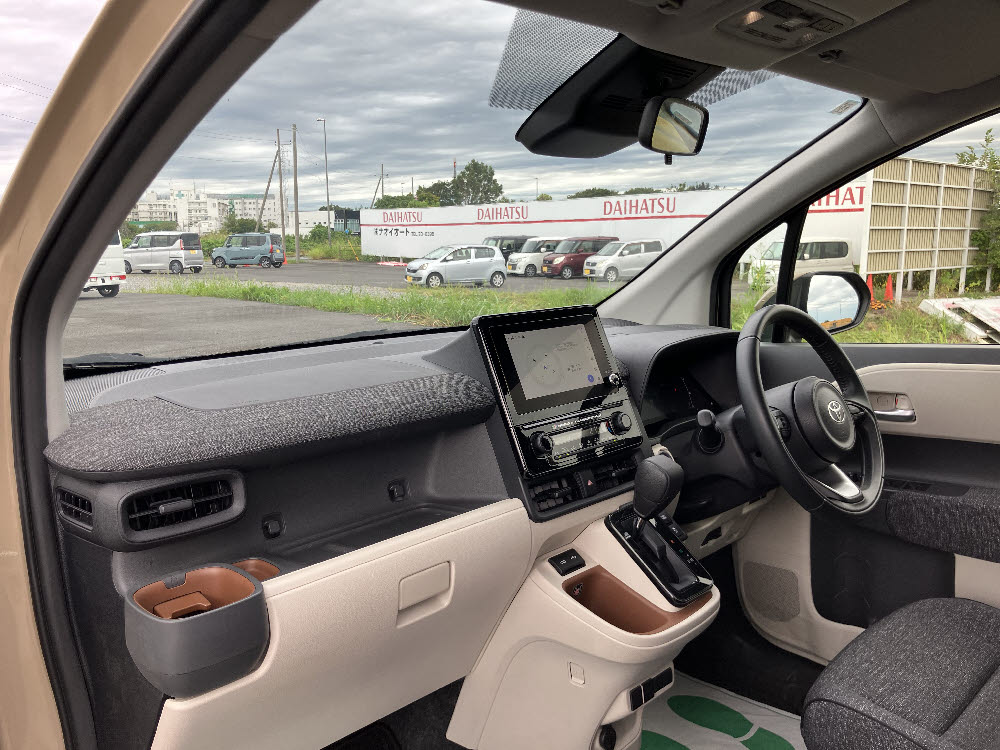 トヨタ シエンタ Z 5人 ガソリン9枚目