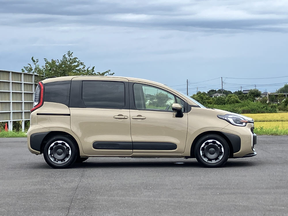 トヨタ シエンタ Z 5人 ガソリン3枚目