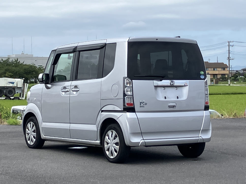 ホンダ N BOX+ G2枚目
