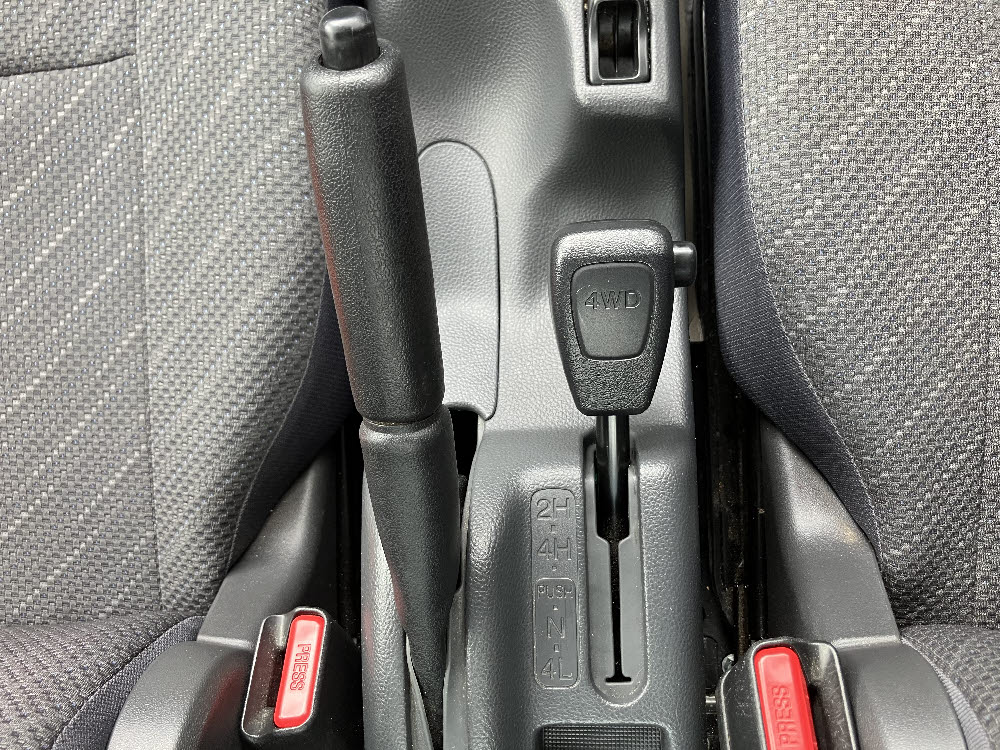 スズキ　キャリートラック　4WD X MT12枚目