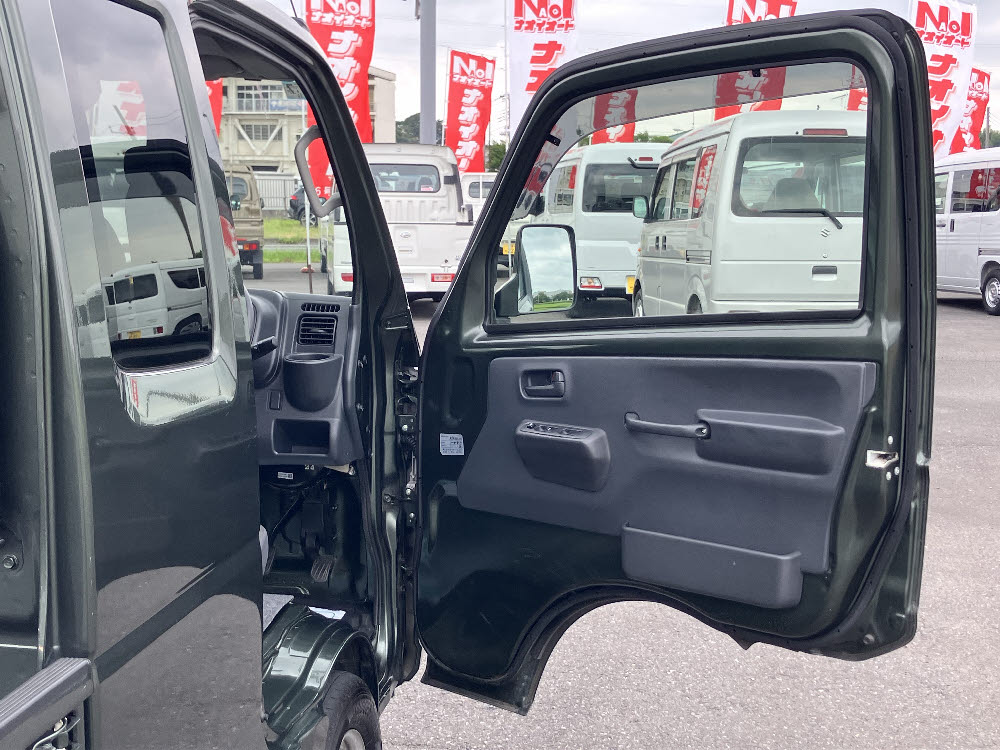 スズキ　キャリートラック　4WD X MT16枚目