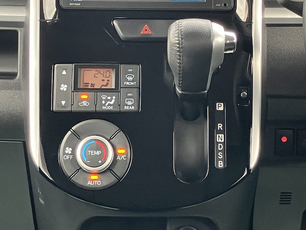 ダイハツ　タントカスタム　RS-SAⅡ16枚目