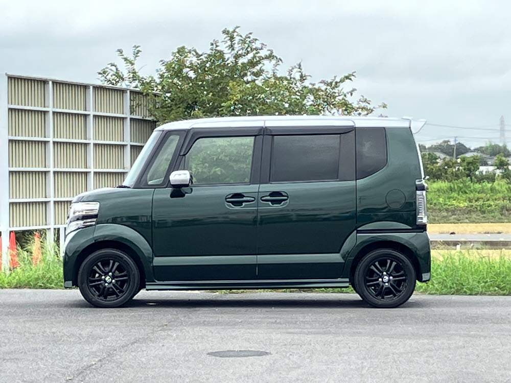 ホンダ N BOXカスタム 2トーンカラースタイル G・Lパッケーシ1枚目