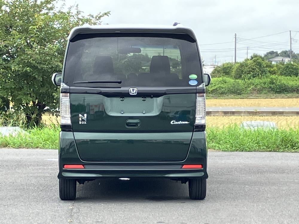 ホンダ N BOXカスタム 2トーンカラースタイル G・Lパッケーシ3枚目