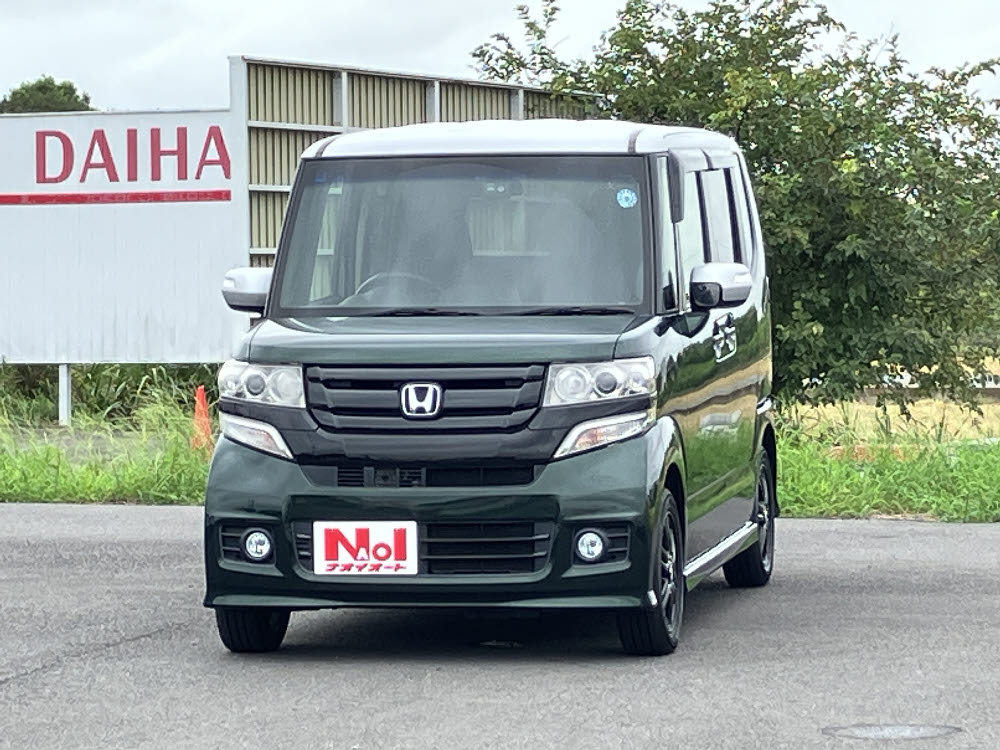 ホンダ N BOXカスタム 2トーンカラースタイル G・Lパッケーシ8枚目