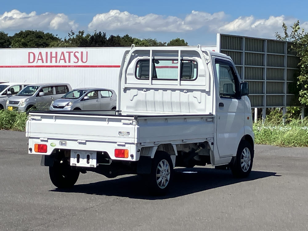スズキ　キャリートラック　KCエアコン・パワステ 4WD6枚目