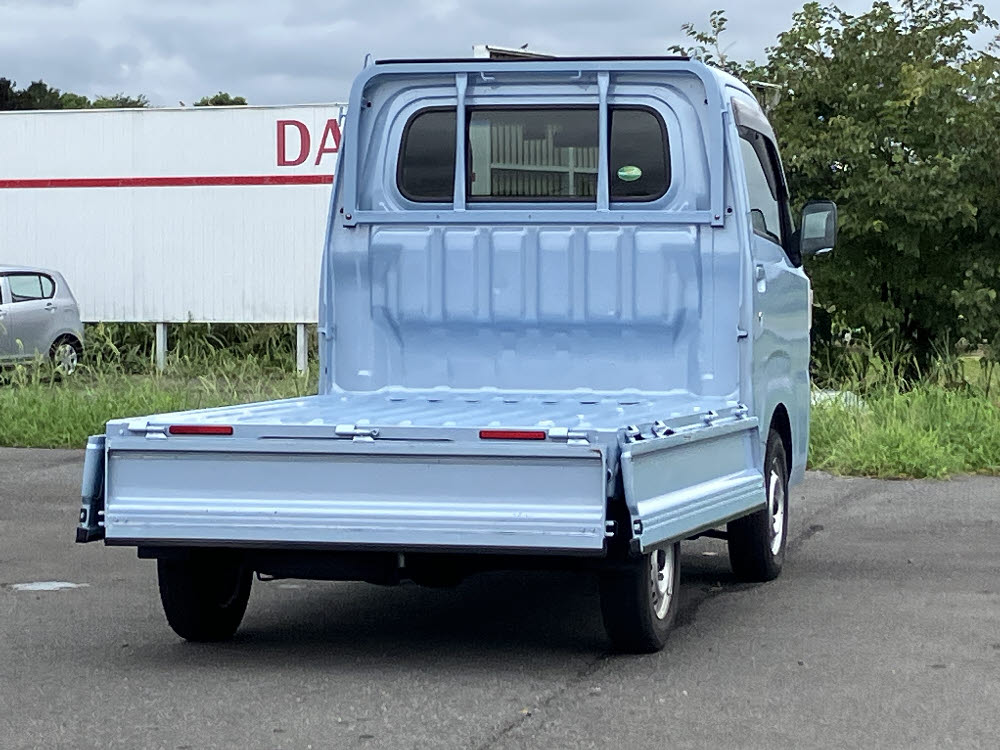 ダイハツ　ハイゼットトラック　スタンダード SAⅢt 4WD5枚目