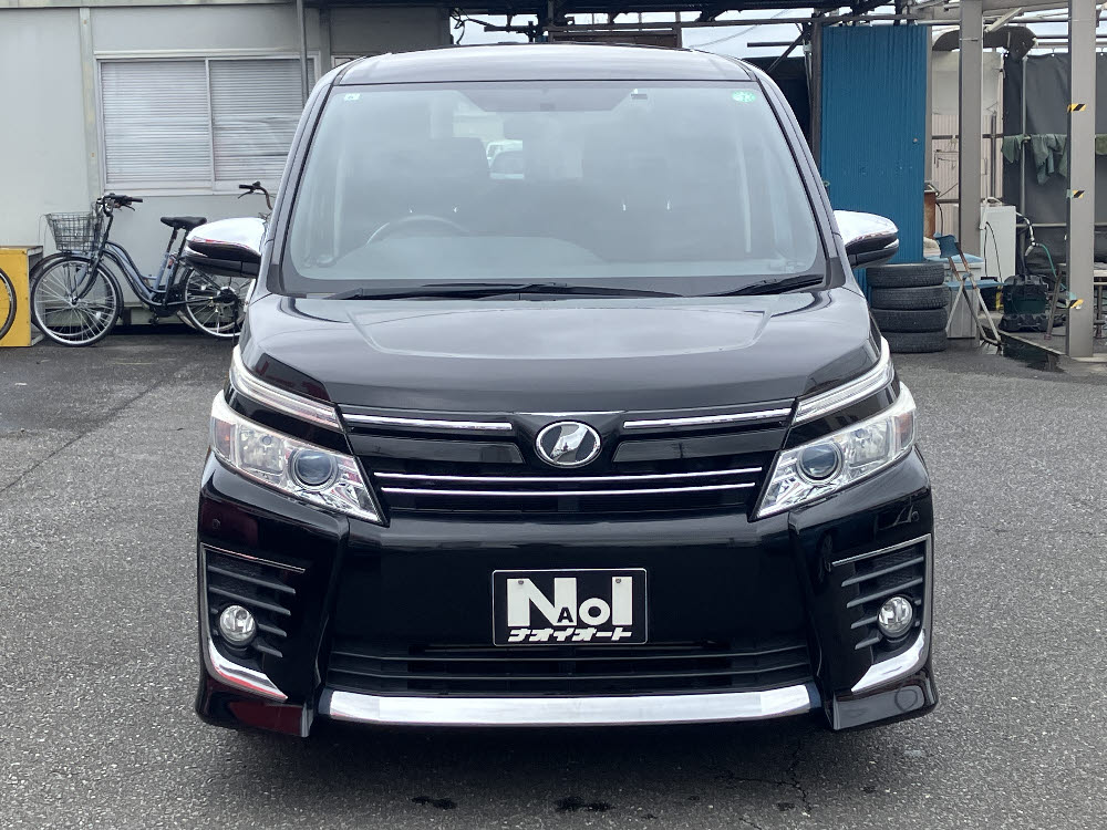 トヨタ　ヴォクシー　ZS 煌1枚目
