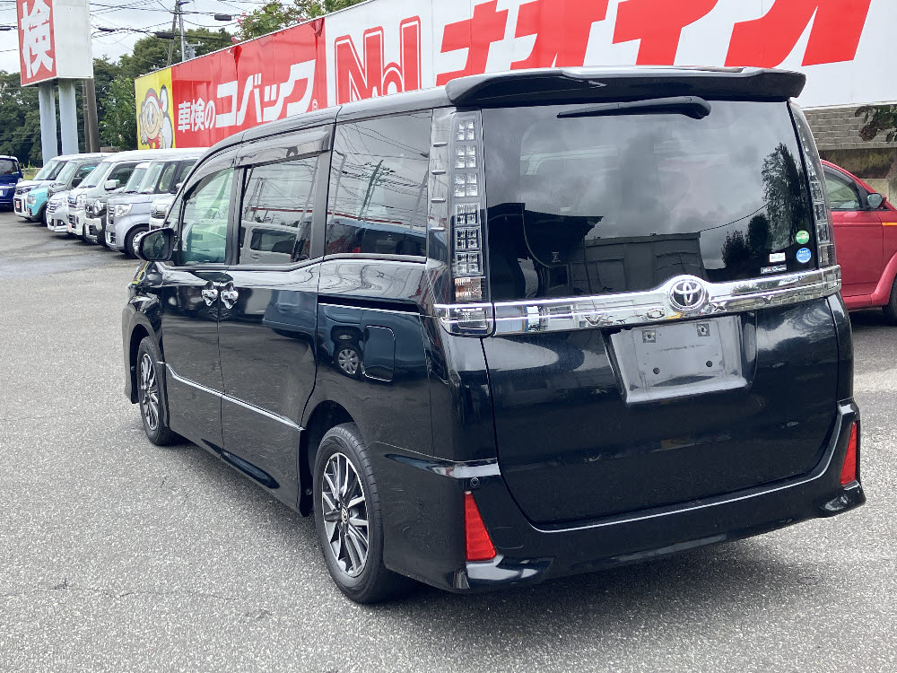 トヨタ　ヴォクシー　ZS 煌6枚目