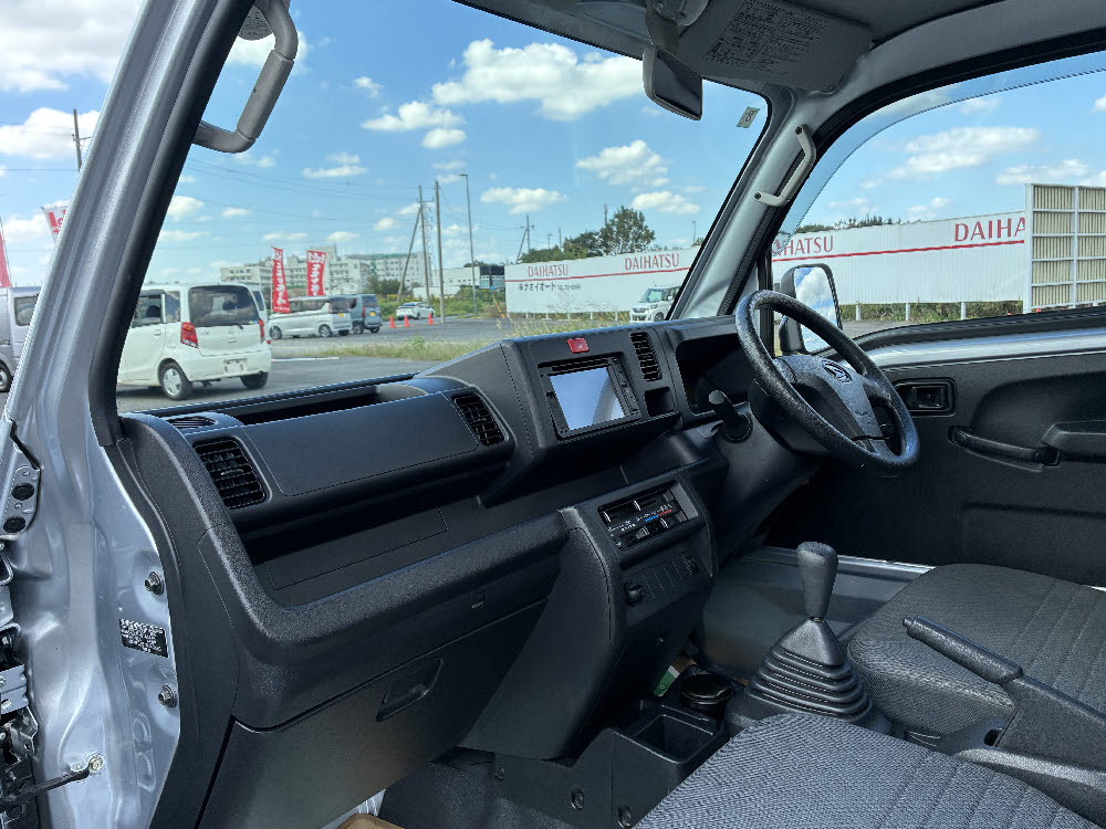 ダイハツ　ハイゼットトラック　スタンダード 2WD MT11枚目