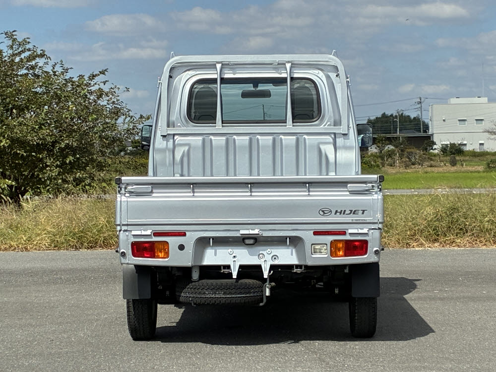 ダイハツ　ハイゼットトラック　スタンダード 2WD MT3枚目