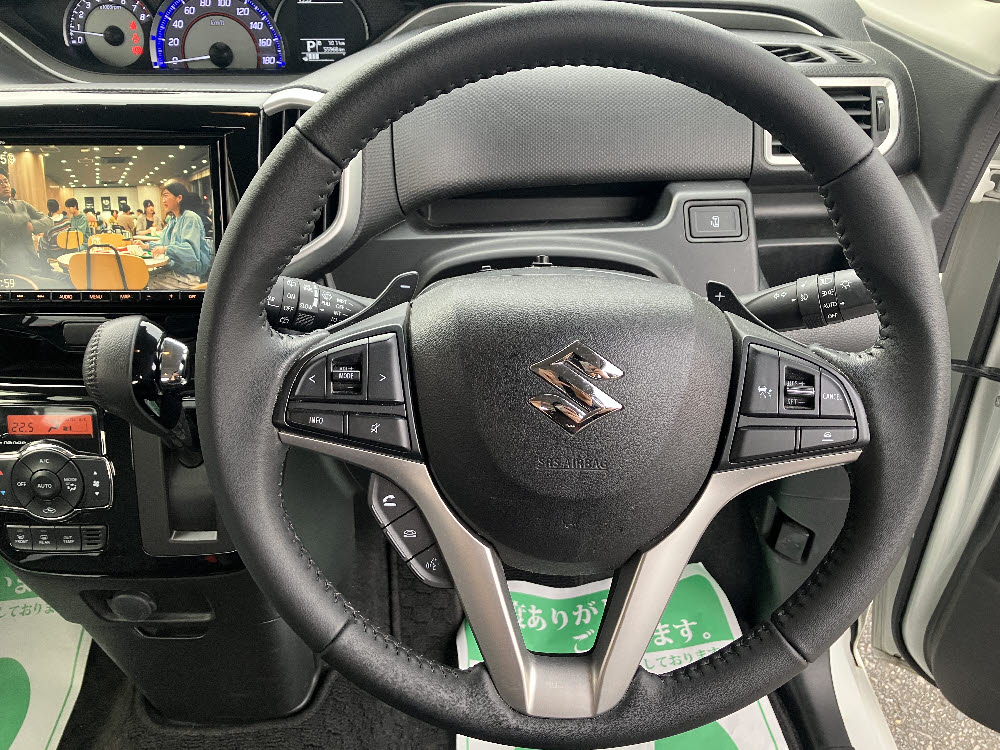 スズキ ソリオバンデット HYBRID MV 社外8インチナビ16枚目