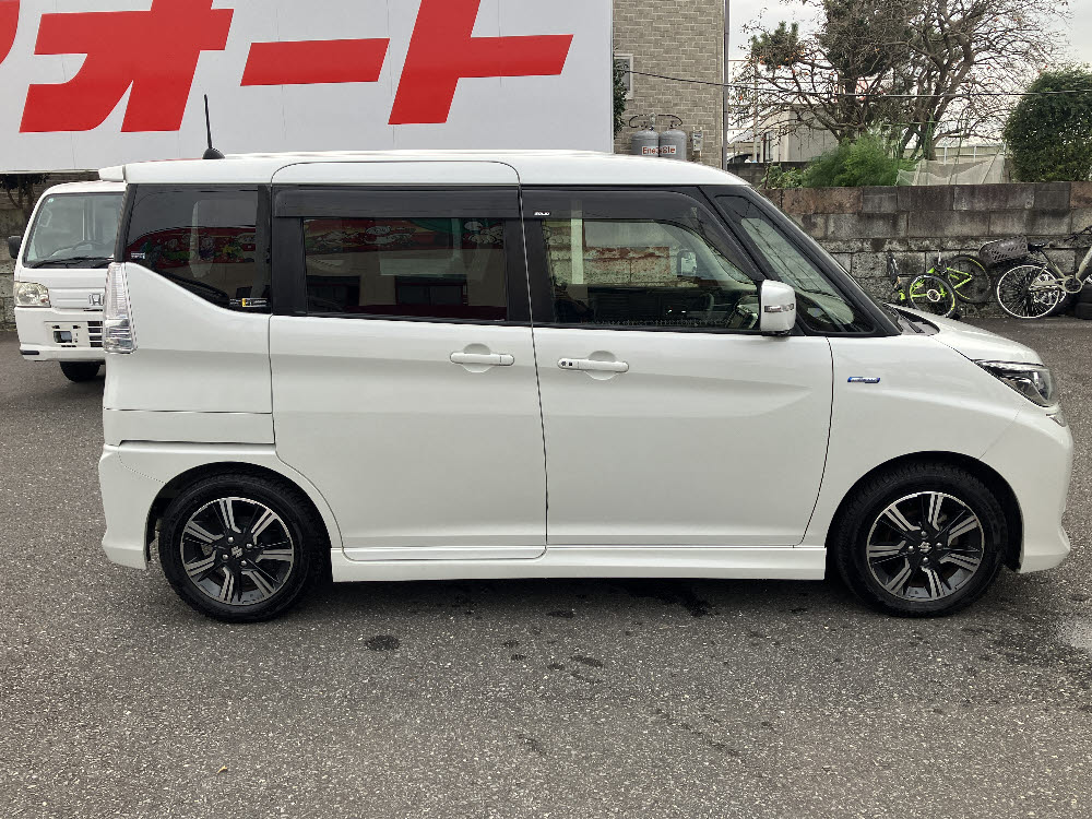 スズキ ソリオバンデット HYBRID MV 社外8インチナビ3枚目