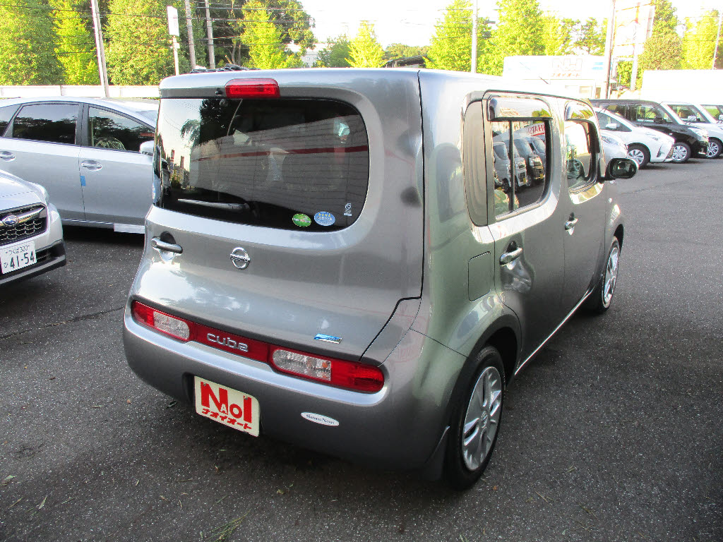 ニッサン　キューブ　15X　代車アップ1枚目