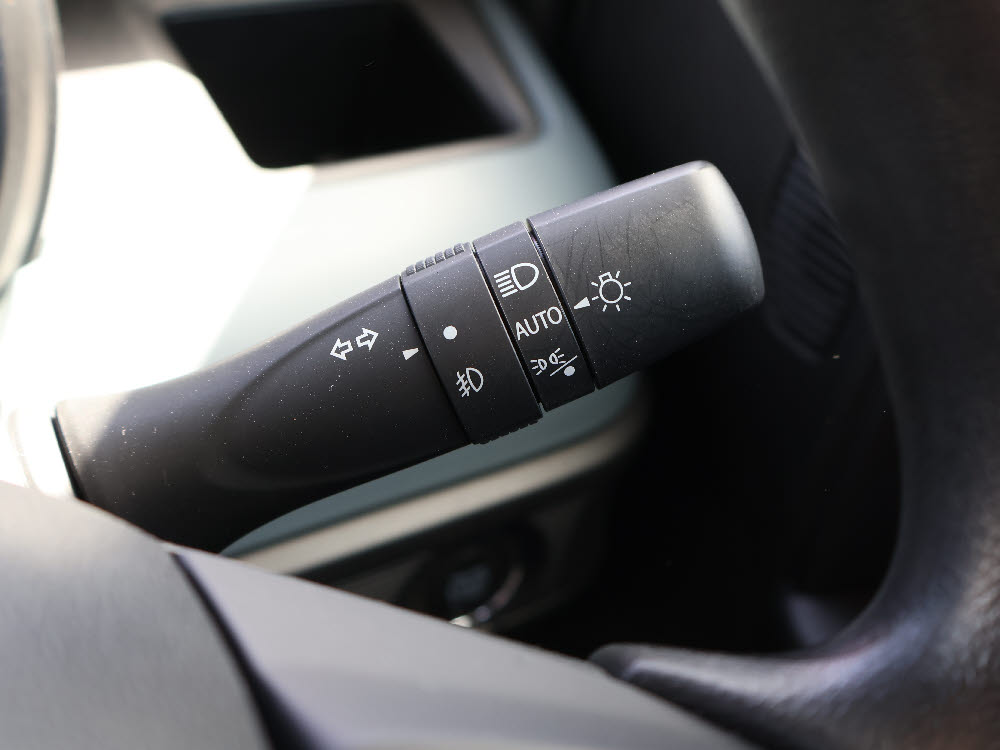 スズキ　スペーシアベース　XF15枚目