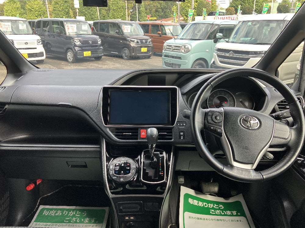 トヨタ　ヴォクシー　ZS　キラメキⅡ8枚目