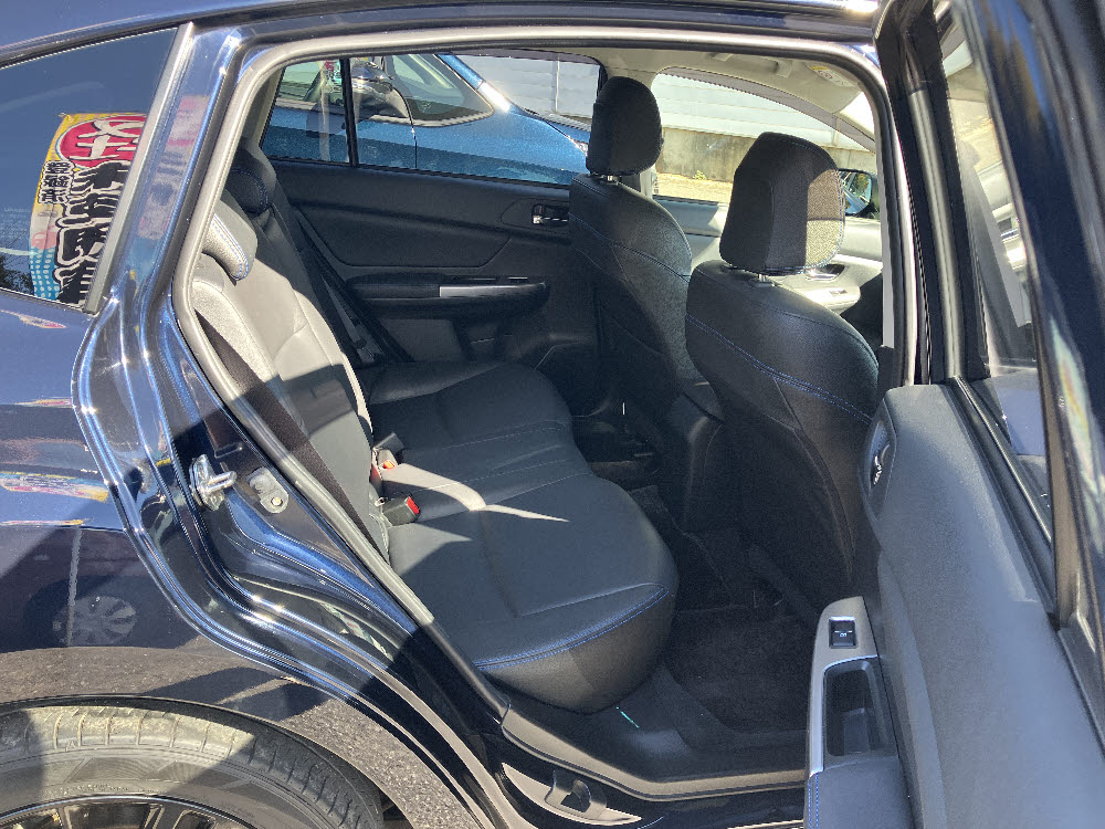 スバル　インプレッサスポーツHV2.0i-Sアイサイト9枚目