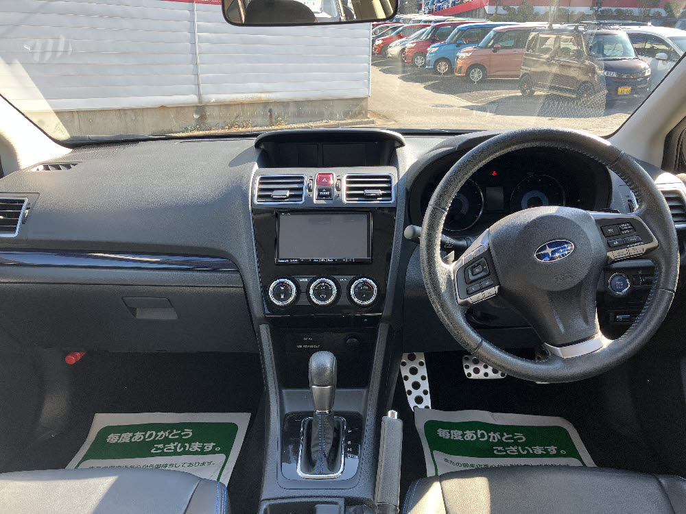 スバル　インプレッサスポーツHV2.0i-Sアイサイト8枚目