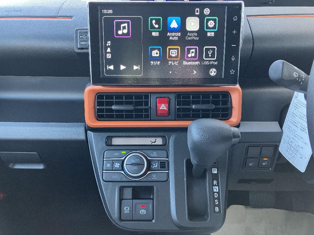 ダイハツ　タントファンクロス　9インチDO付15枚目