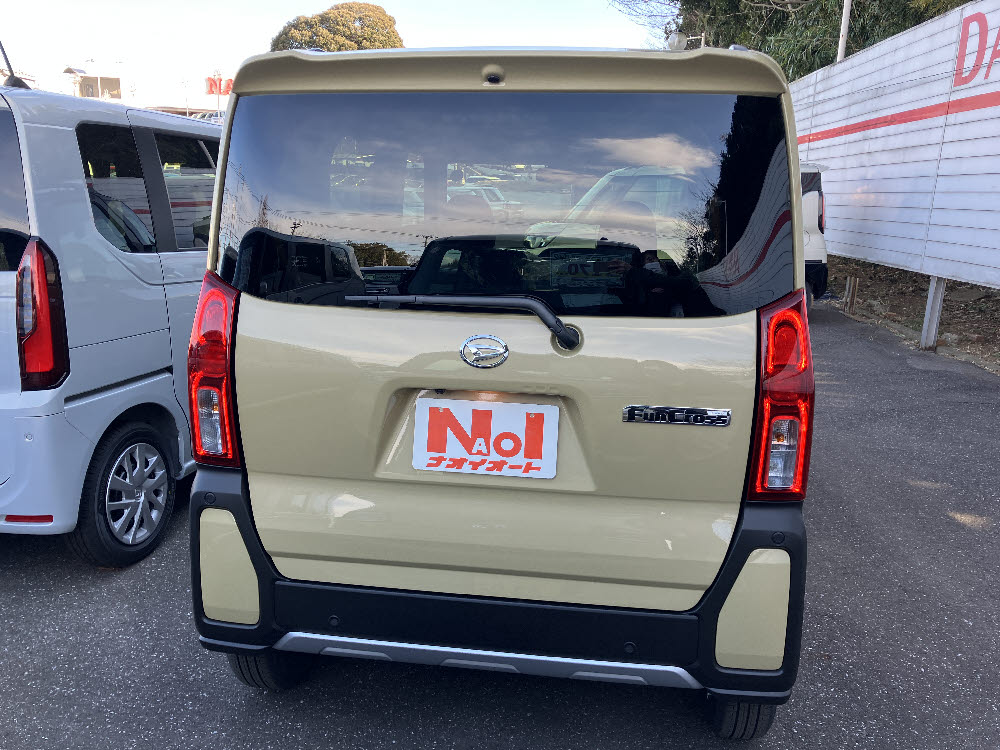 ダイハツ　タントファンクロス　9インチDO付4枚目