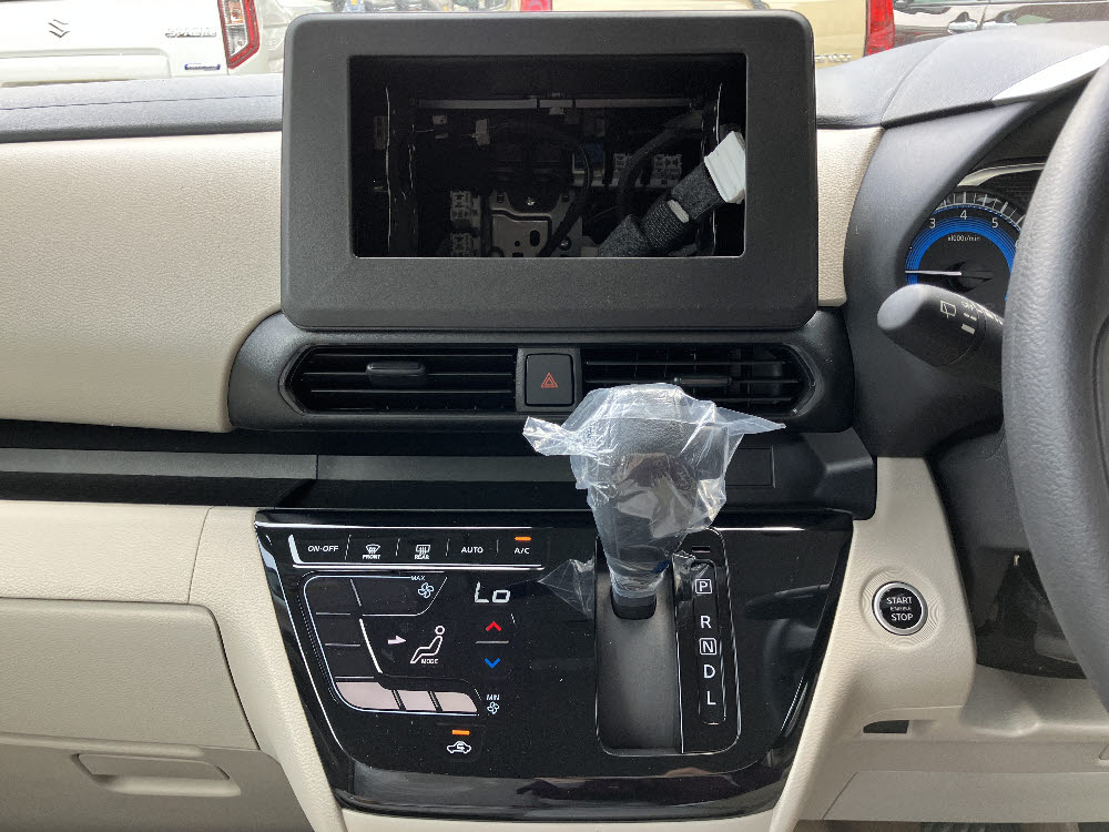 ニッサン　ルークス　X　15枚目