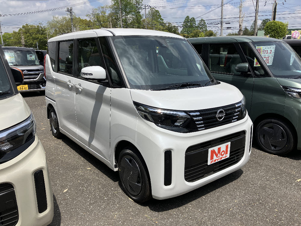 ニッサン　ルークス　X　2枚目