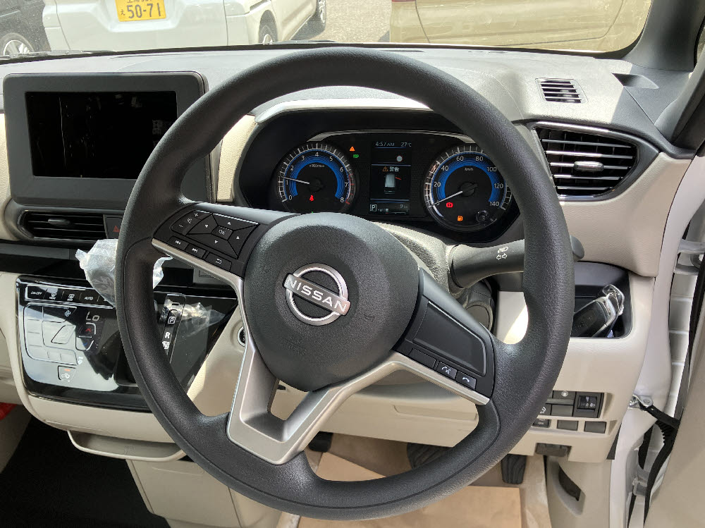 ニッサン　ルークス　X　6枚目