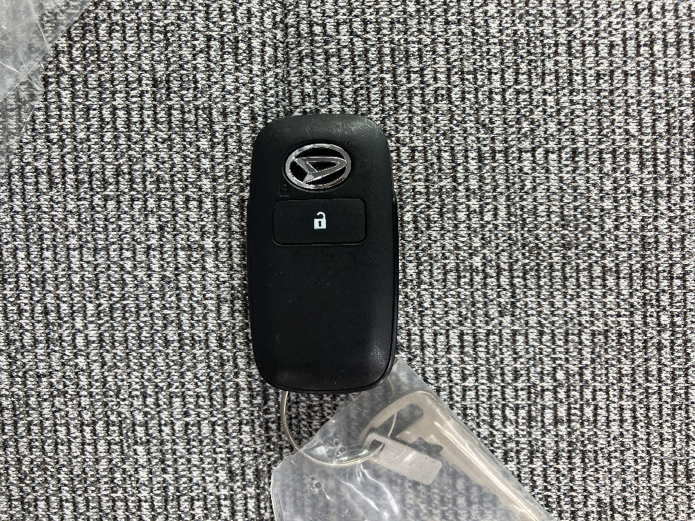 ダイハツ　ムーヴキャンバス　ストライプスX ODレス12枚目