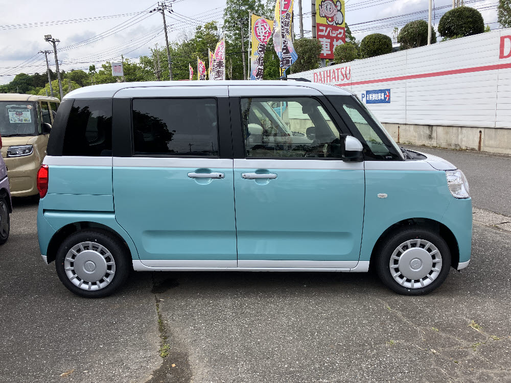 ダイハツ　ムーヴキャンバス　ストライプスX ODレス3枚目