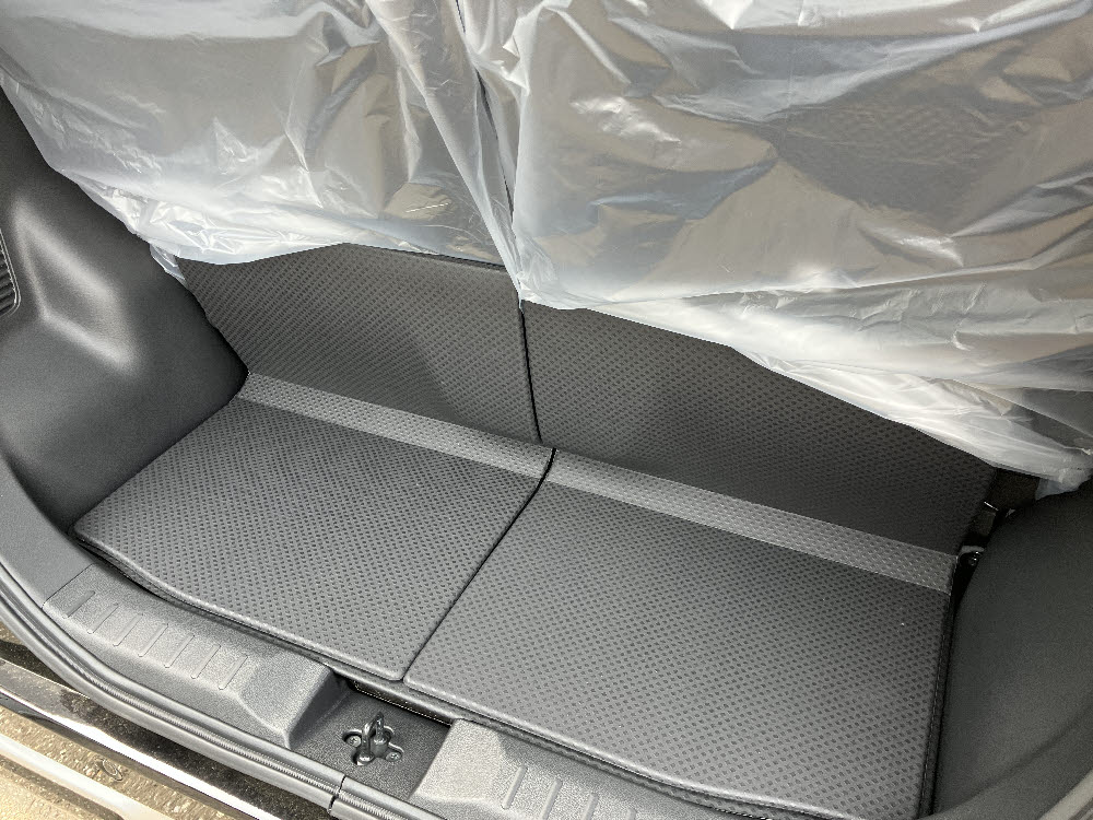 ミツビシ　デリカミニ　G　Premium 2WD11枚目