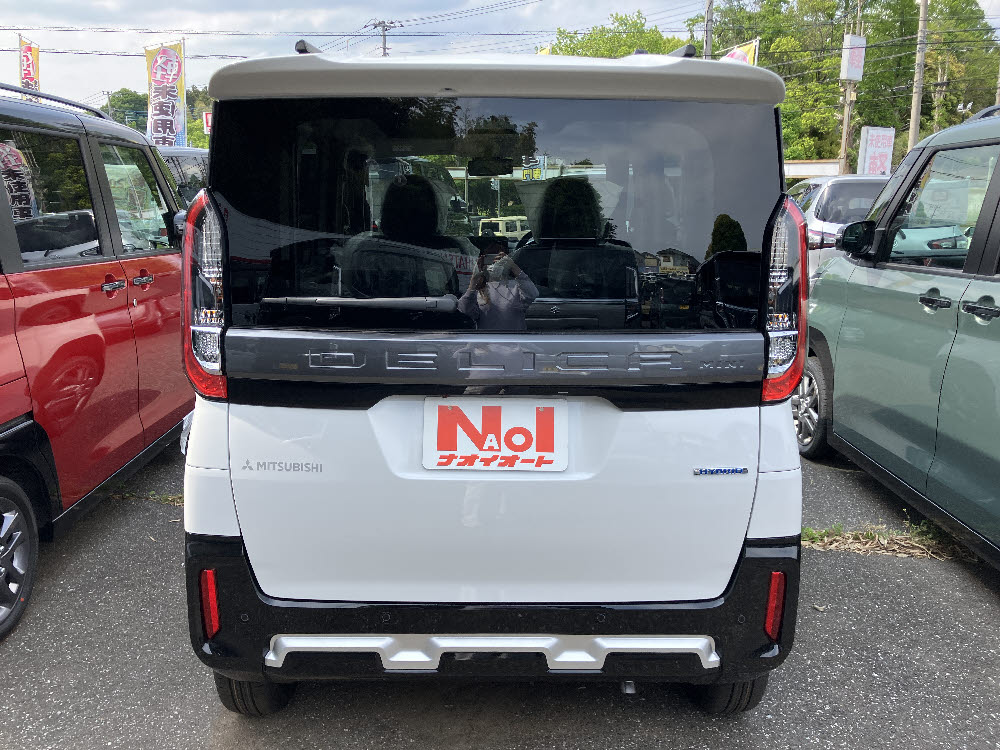 ミツビシ　デリカミニ　G　Premium 2WD4枚目