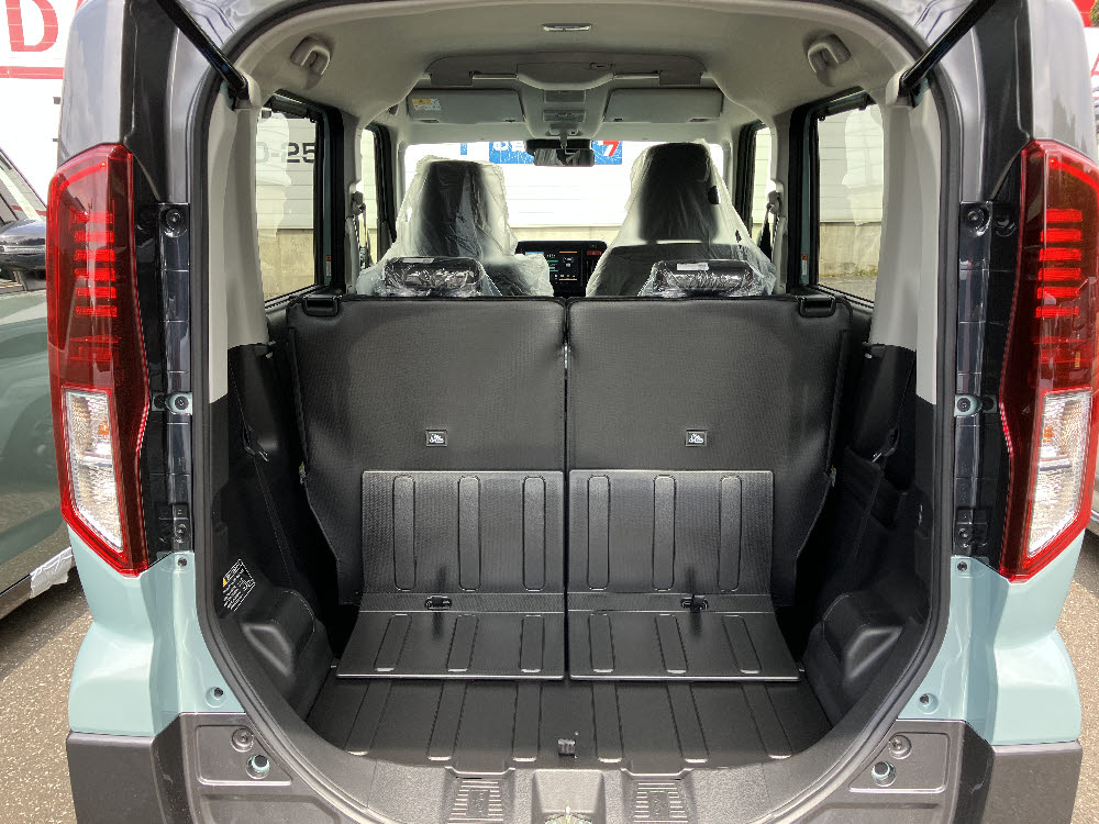 スズキ　スペーシアギア　XZ　2WD　9インチ全方位ナビ付9枚目