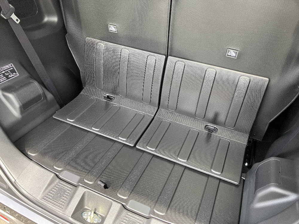 スズキ　スペーシアギア　XZ　2WD　9インチ全方位ナビ付11枚目