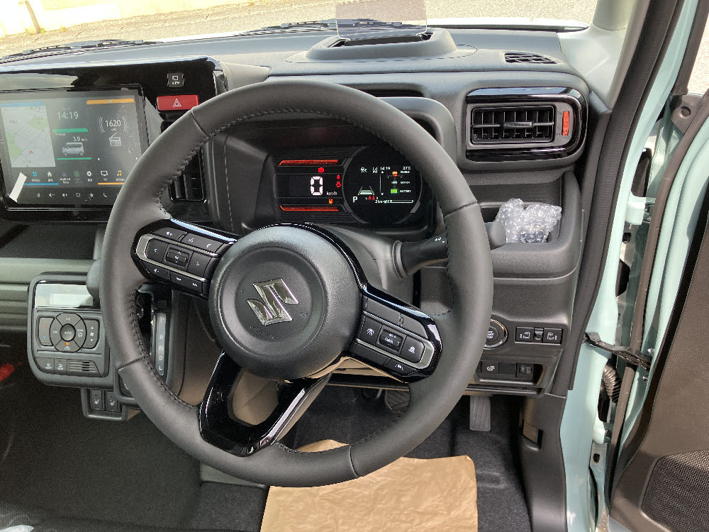 スズキ　スペーシアギア　XZ　2WD　9インチ全方位ナビ付6枚目