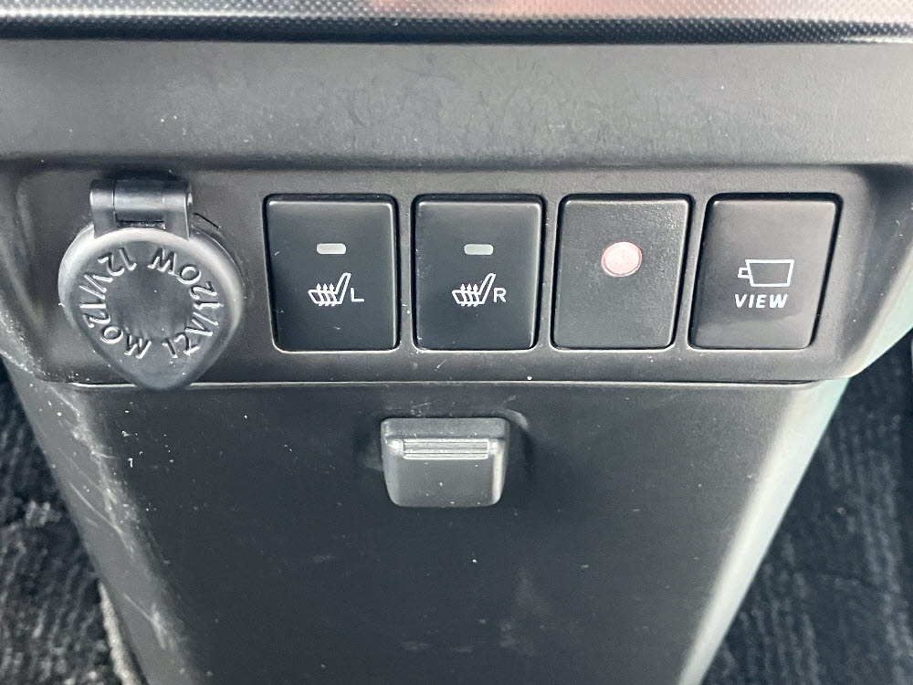 トヨタ　タンク　GS18枚目