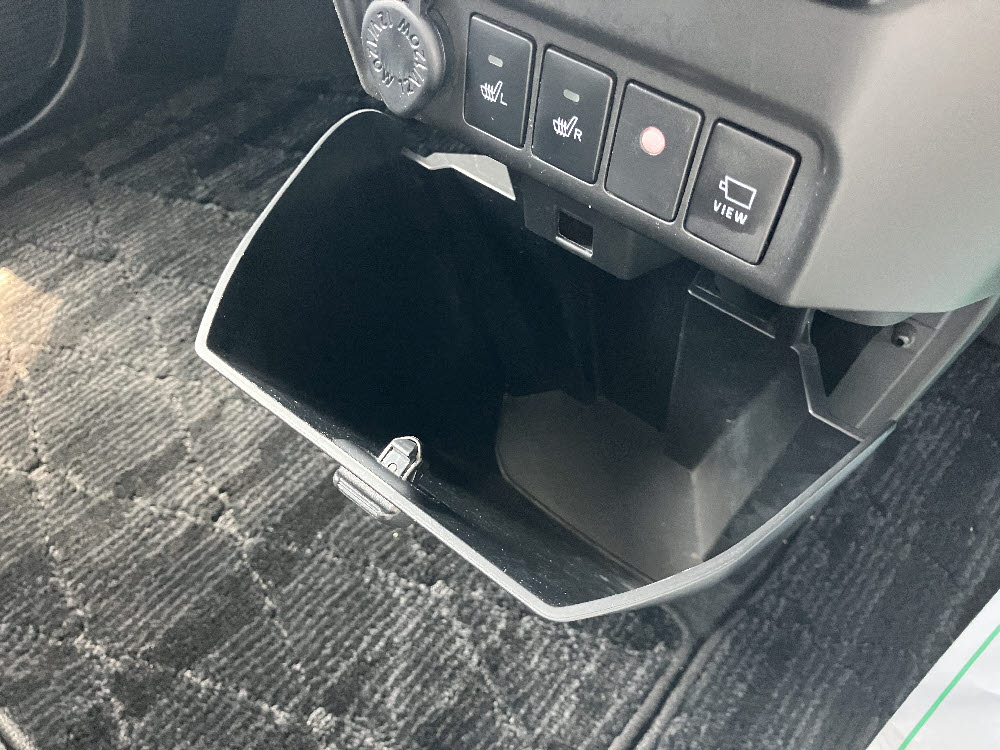 トヨタ　タンク　GS19枚目