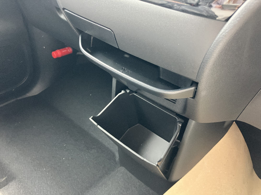 ミツビシ　デリカミニ　Gプレミアム ODレス18枚目