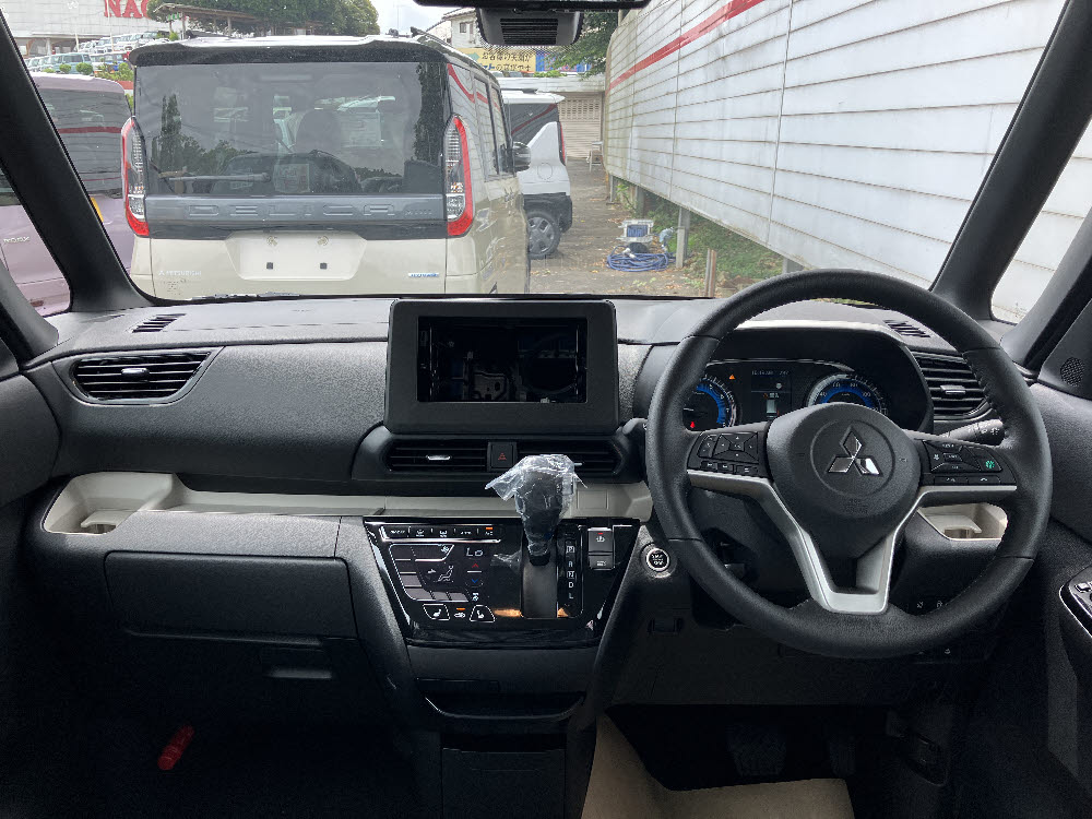 ミツビシ　デリカミニ　Gプレミアム ODレス7枚目