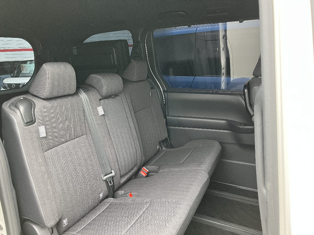 トヨタ　ノア　S-G9枚目