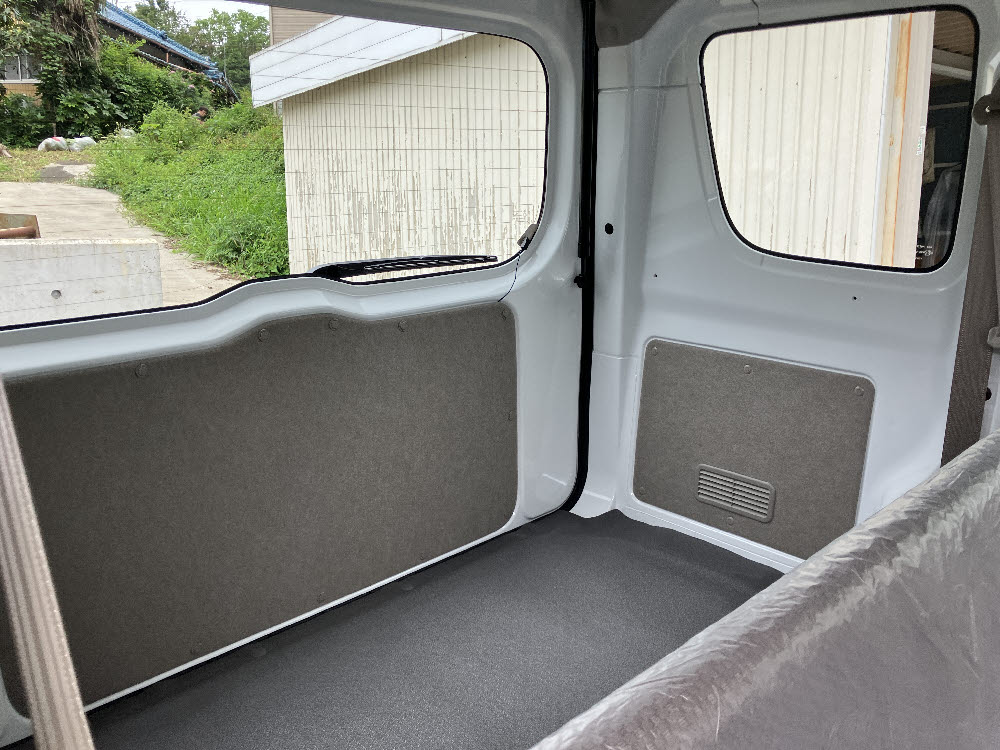 スズキ　エブリィバン　PAリミテッド2WD　CVT9枚目