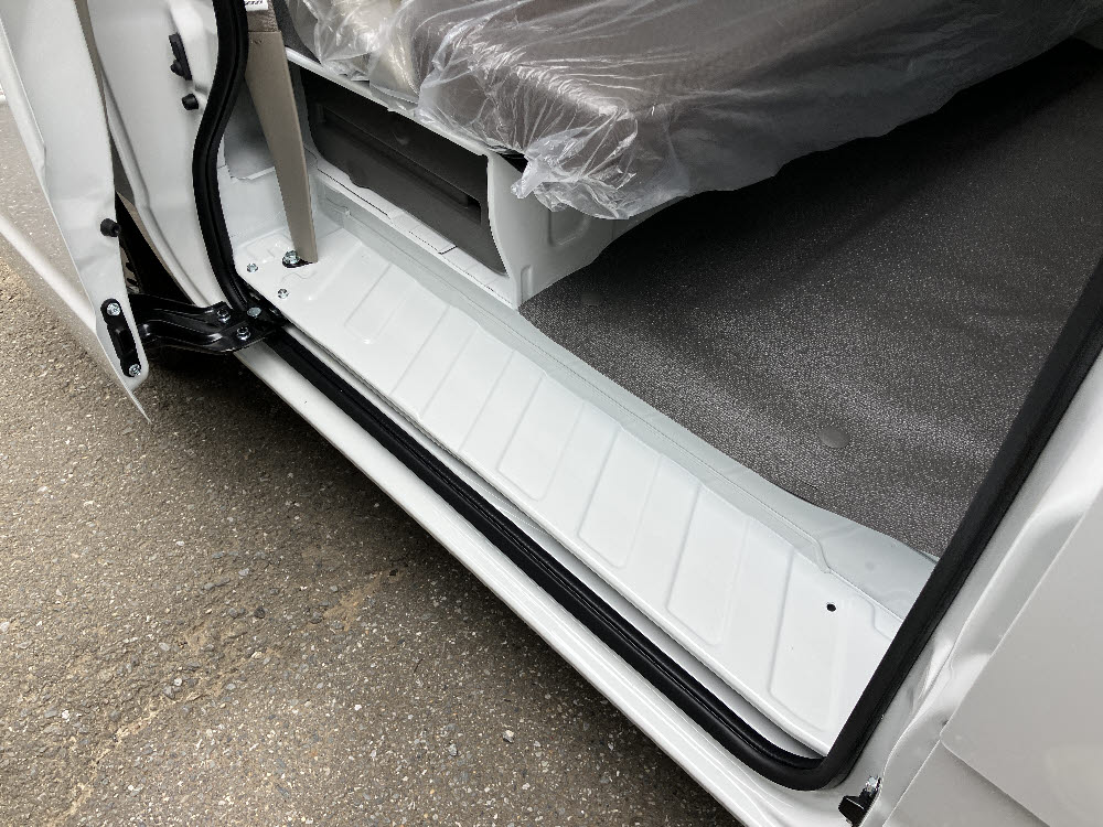 スズキ　エブリィバン　PAリミテッド2WD　CVT11枚目